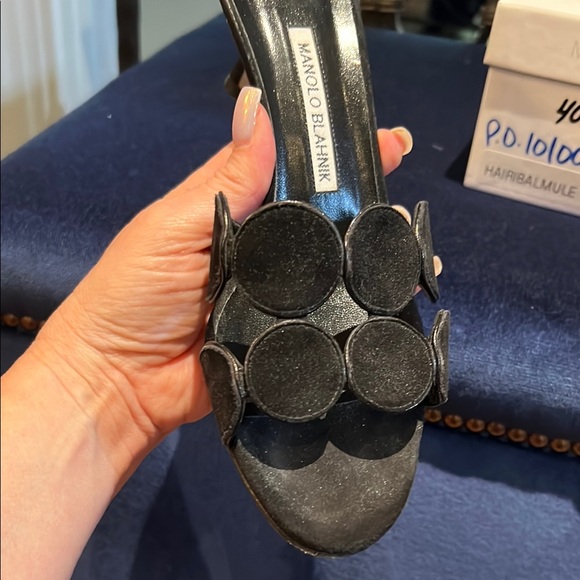 Manolo Blahnik Black suede kitten heel mules with Haribal Design size 38 - Picture 6 of 7